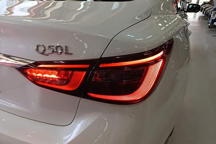 Used Infiniti Q50L 2022 2.0T Enjoyment Edition Right Rear Taillight