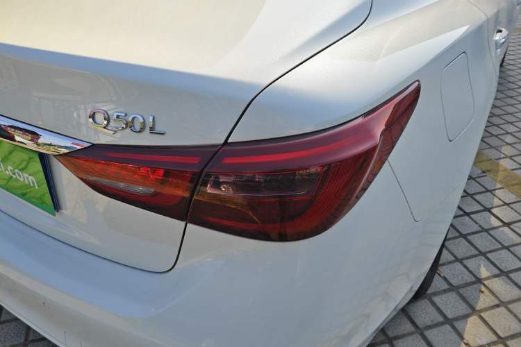 Used Infiniti Q50L 2022 2.0T Comfort Edition Right Rear Taillight
