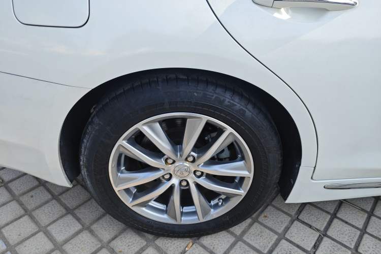 Used Infiniti Q50L 2022 2.0T Comfort Edition Right Rear Wheel Hub