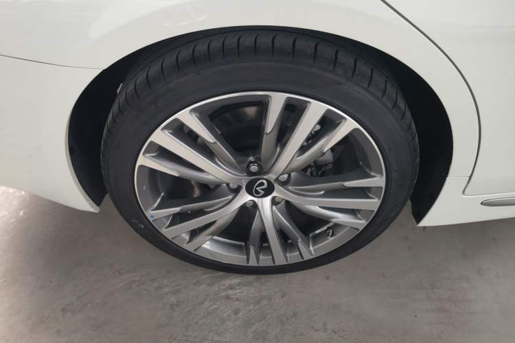 Used Infiniti Q50L 2022 2.0T Enjoyment Edition Right Rear Wheel Hub