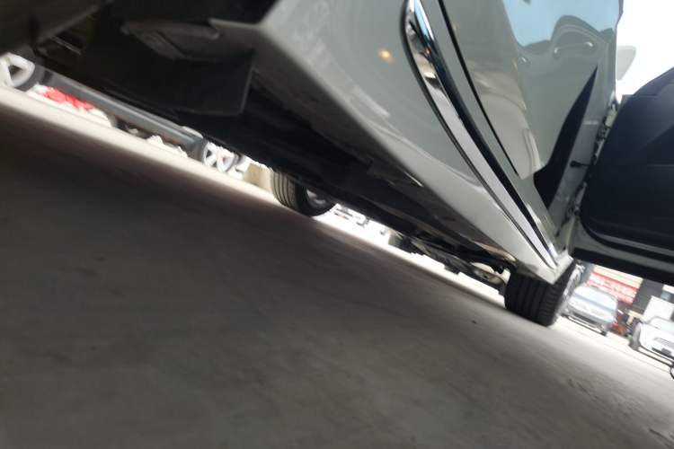Used Infiniti Q50L 2022 2.0T Enjoyment Edition Right Side Sill
