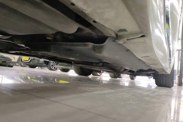 Used Infiniti Q50L 2022 2.0T Comfort Edition Right Side Sill