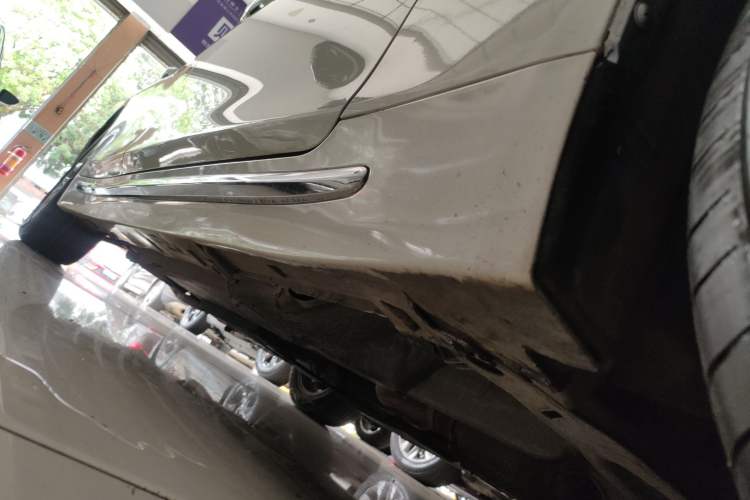 Used Infiniti Q50L 2022 2.0T Comfort Edition Right Side Sill