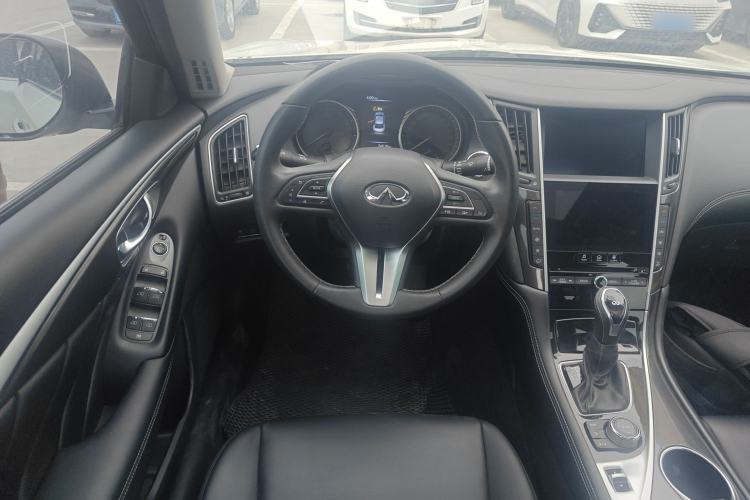 Used Infiniti Q50L 2022 2.0T Comfort Edition Steering Wheel