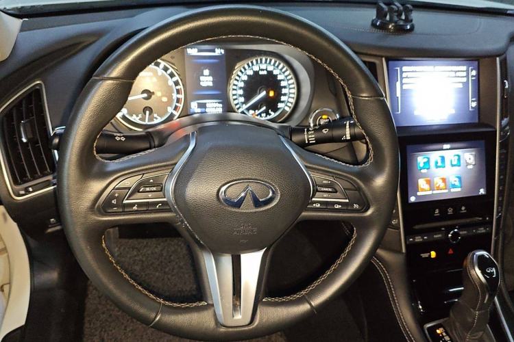 Used Infiniti Q50L 2022 2.0T Comfort Edition Steering Wheel