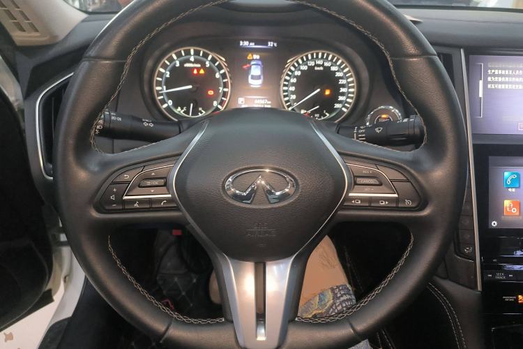 Used Infiniti Q50L 2022 2.0T Comfort Edition Steering Wheel