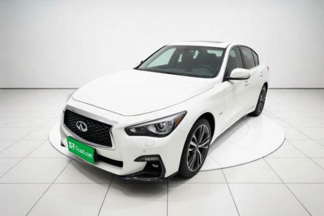 Ojetý Infiniti Q50L 2022 2.0T Enjoyment Sport Edition