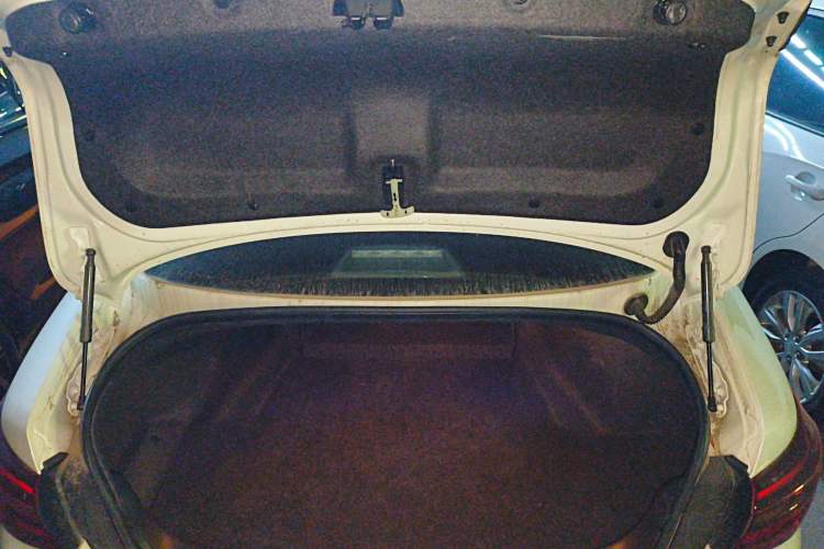 Used Infiniti Q50L 2022 2.0T Comfort Edition Trunk