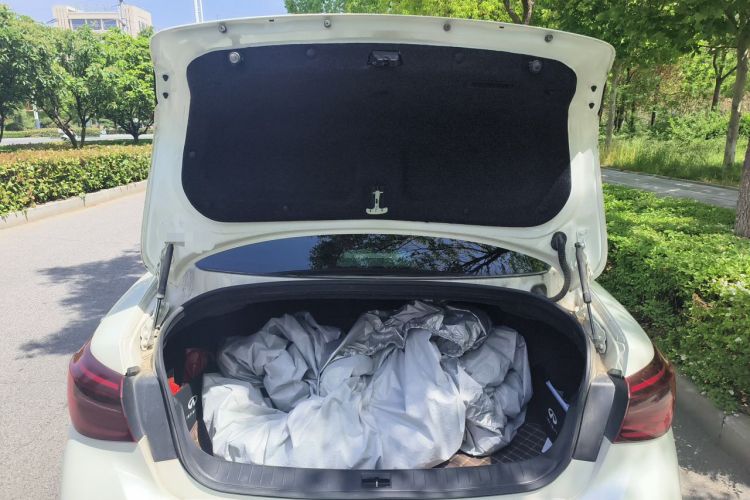 Used Infiniti Q50L 2022 2.0T Enjoyment Edition Trunk