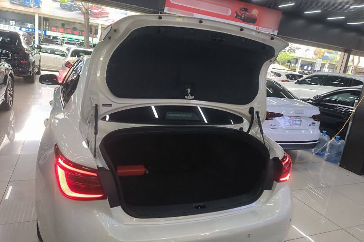 Used Infiniti Q50L 2022 2.0T Comfort Edition Trunk