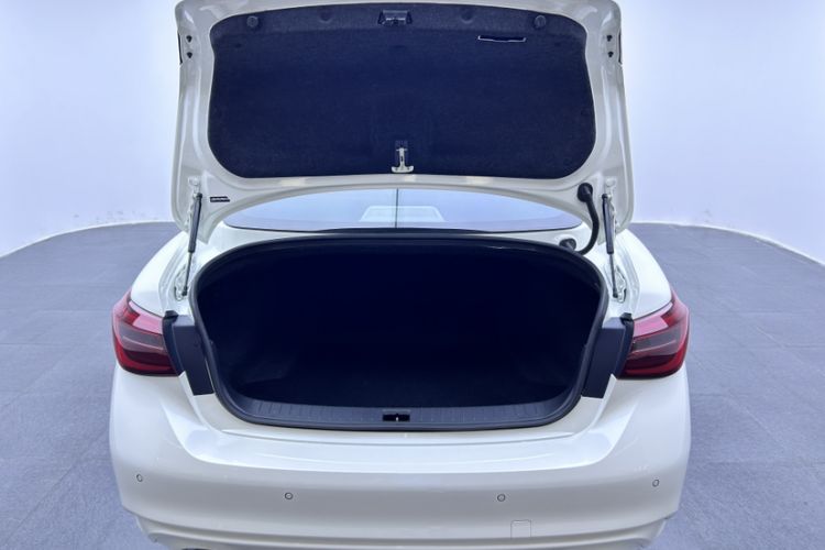 Used Infiniti Q50L 2022 2.0T Comfort Edition Trunk