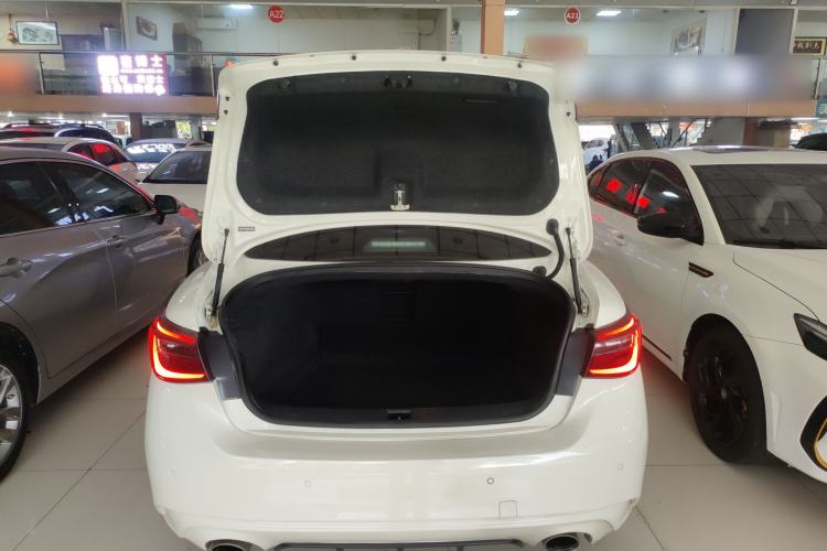 Used Infiniti Q50L 2022 2.0T Comfort Edition Trunk