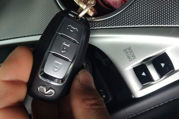 Used Infiniti Q50L 2022 2.0T Enjoyment Edition Vehicle Key