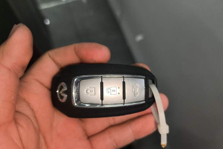 Used Infiniti Q50L 2022 2.0T Comfort Edition Vehicle Key