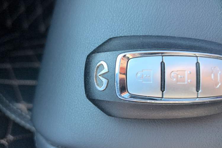 Used Infiniti Q50L 2022 2.0T Comfort Edition Vehicle Key