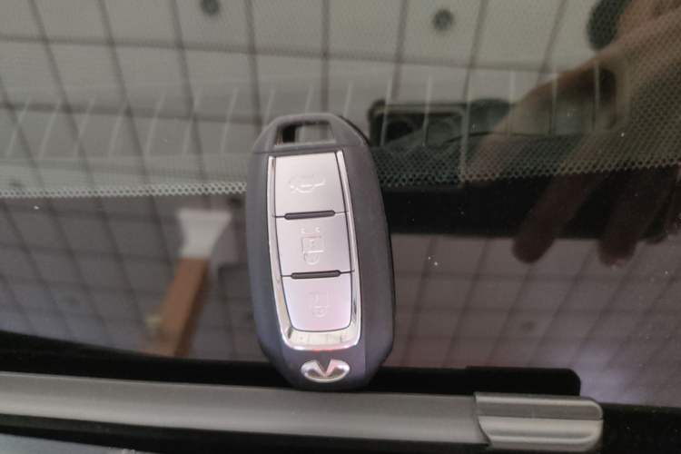 Used Infiniti Q50L 2022 2.0T Comfort Edition Vehicle Key