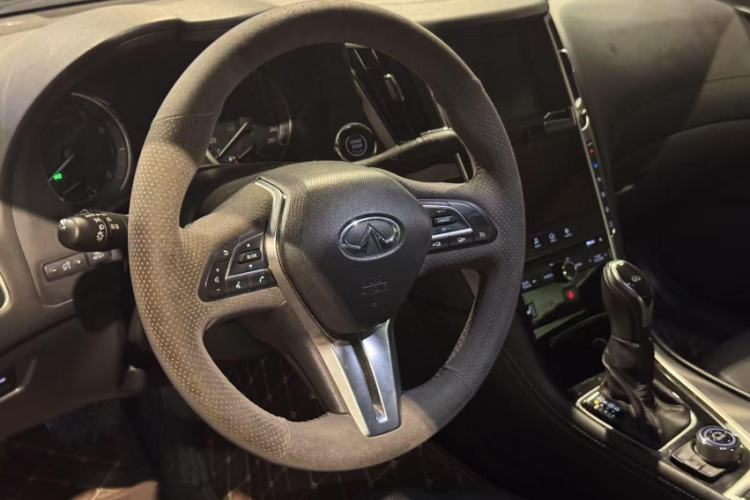Used Infiniti Q60 2019 2.0T Luxury Edition Interior 2