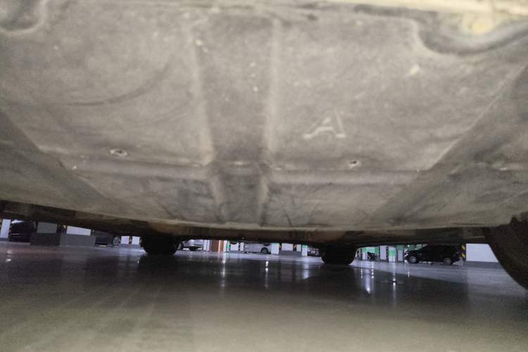 Used Infiniti Q60 2013 3.7L Chassis Front