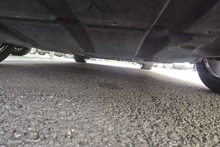 Used Infiniti Q60 2013 3.7L Chassis Front