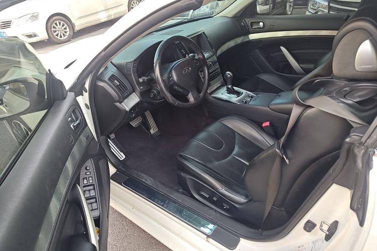 Used Infiniti Q60 2013 3.7L Driver Seat