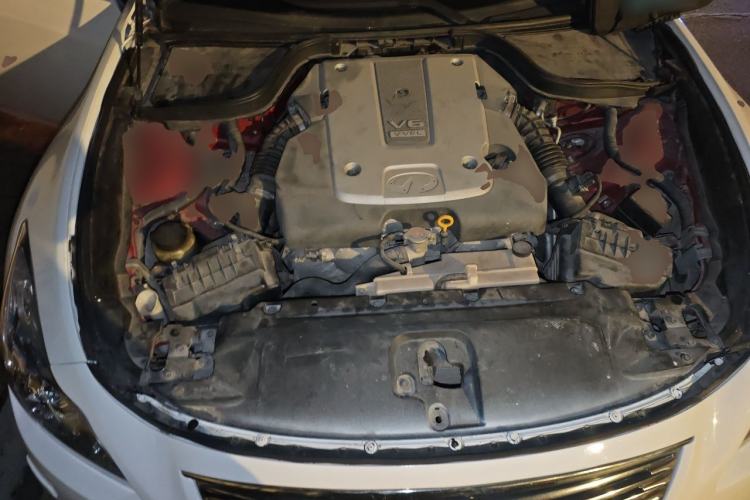 Used Infiniti Q60 2013 3.7L Engine Bay