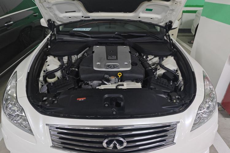 Used Infiniti Q60 2013 3.7L Engine Bay