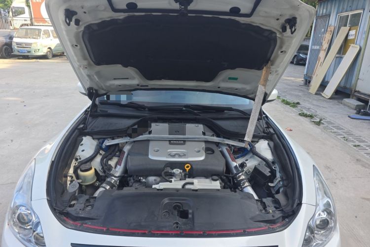 Used Infiniti Q60 2013 3.7L Engine Bay