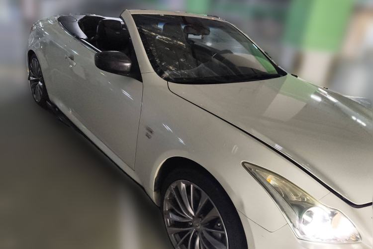 Used Infiniti Q60 2013 3.7L Front Right 45 Deg