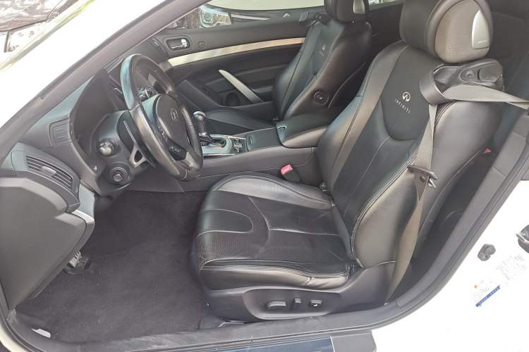 Used Infiniti Q60 2013 3.7L Left Front Seat