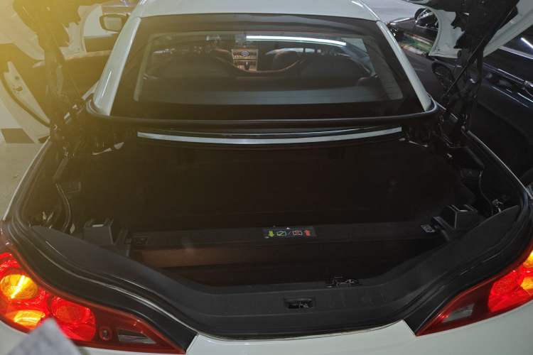 Used Infiniti Q60 2013 3.7L Trunk