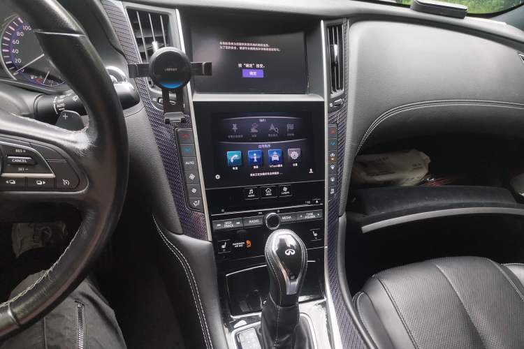 Used Infiniti Q60 2017 S 2.0T Luxury Sport Edition Audio And AC Panel