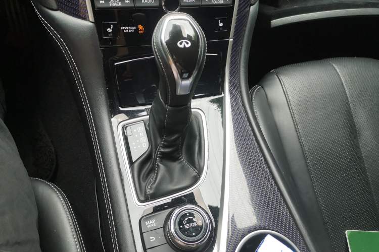 Used Infiniti Q60 2017 S 2.0T Luxury Sport Edition Gear Lever