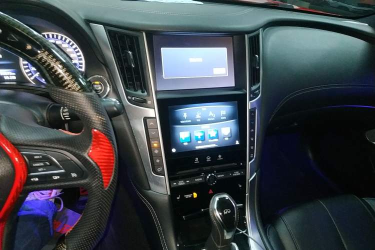 Used Infiniti Q60 2017 2.0T Luxury Edition Audio And AC Panel
