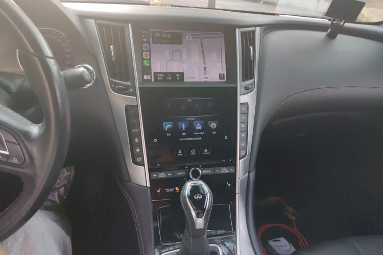 Used Infiniti Q60 2017 2.0T Luxury Edition Audio And AC Panel