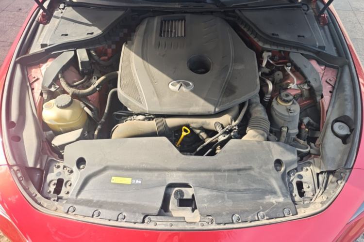 Used Infiniti Q60 2017 2.0T Luxury Edition Engine Bay