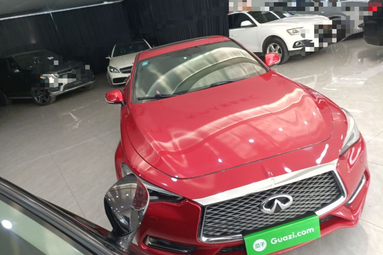 Used Infiniti Q60 2017 2.0T Luxury Edition Front Right 45 Deg