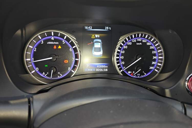 Used Infiniti Q60 2017 S 2.0T Luxury Sport Edition Instrument Cluster