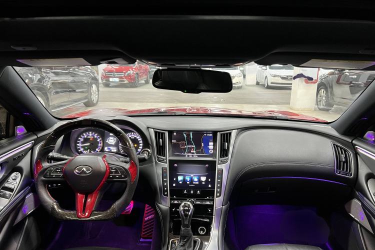 Used Infiniti Q60 2017 2.0T Luxury Edition Interior 2