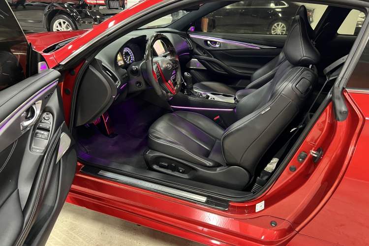Used Infiniti Q60 2017 2.0T Luxury Edition Left Front Seat