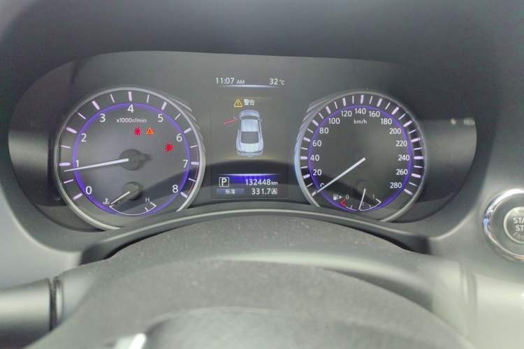 Used Infiniti Q60 2017 2.0T Luxury Edition Instrument Cluster