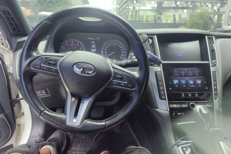 Used Infiniti Q60 2017 2.0T Luxury Edition Steering Wheel