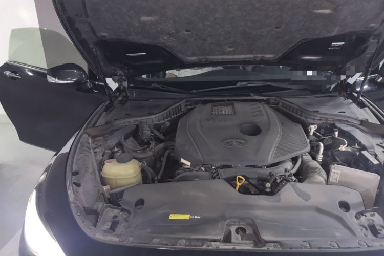 Used Infiniti Q60 2019 S 2.0T Luxury Sport Edition Engine Bay Right