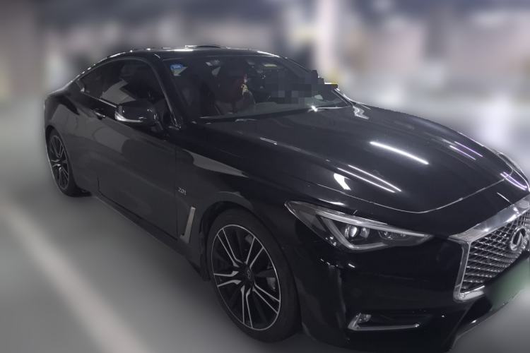 Used Infiniti Q60 2019 S 2.0T Luxury Sport Edition Front Right 45 Deg