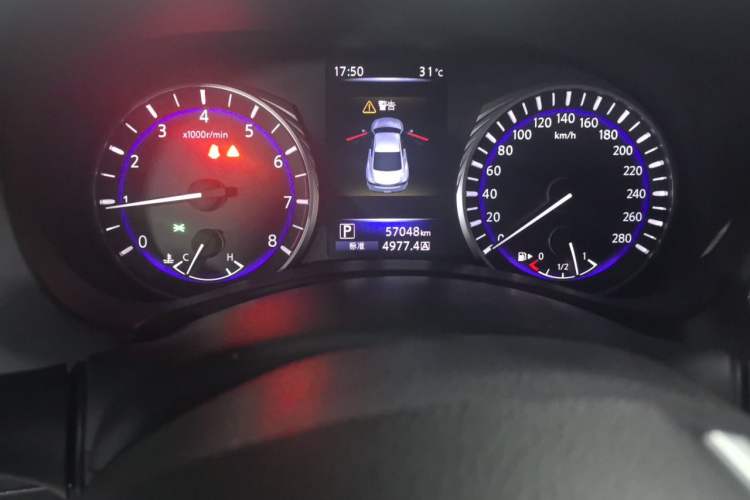 Used Infiniti Q60 2019 S 2.0T Luxury Sport Edition Odometer Close Up