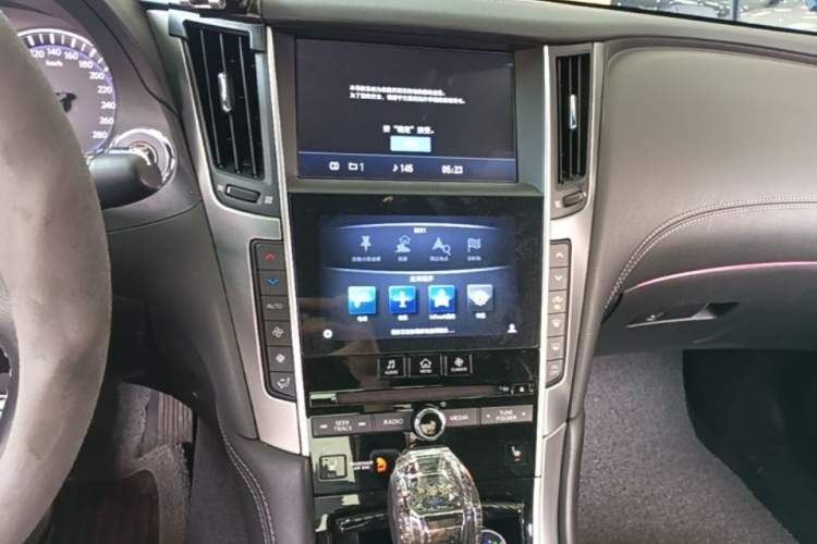 Used Infiniti Q60 2019 2.0T Luxury Edition Audio And AC Panel
