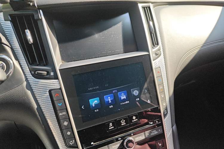 Used Infiniti Q60 2019 S 2.0T Luxury Sport Edition Audio And AC Panel
