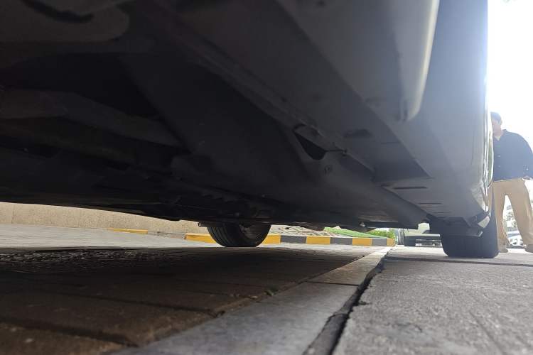 Used Infiniti Q60 2019 2.0T Luxury Edition Chassis Front Left