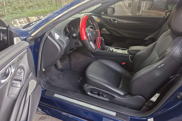 Used Infiniti Q60 2019 2.0T Luxury Edition Driver Seat