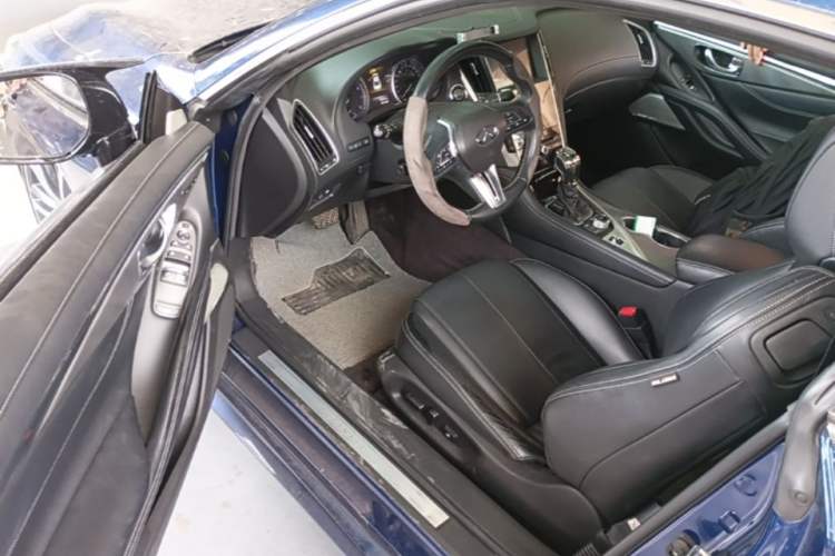 Used Infiniti Q60 2019 2.0T Luxury Edition Driver Seat