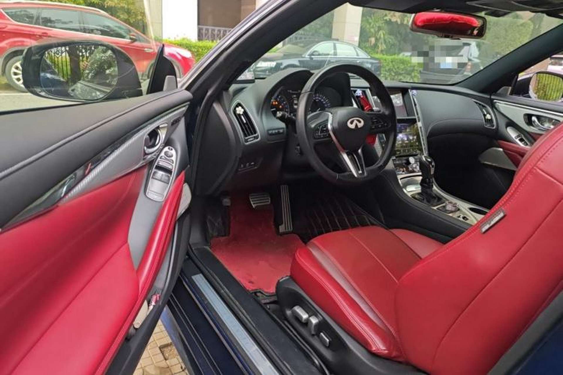 Used Infiniti Q60 2019 S 2.0T Luxury Sport Edition Driver Seat